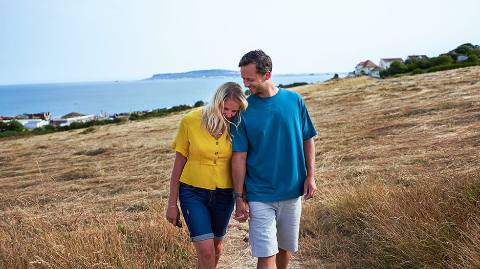 Haven holiday parks: nature walk along beach